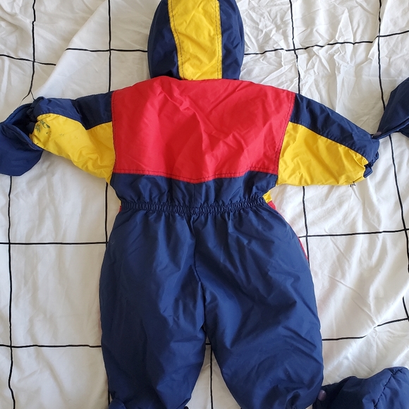Oshkosh B'gosh Snowsuit Size 18 Months - Picture 7 of 9